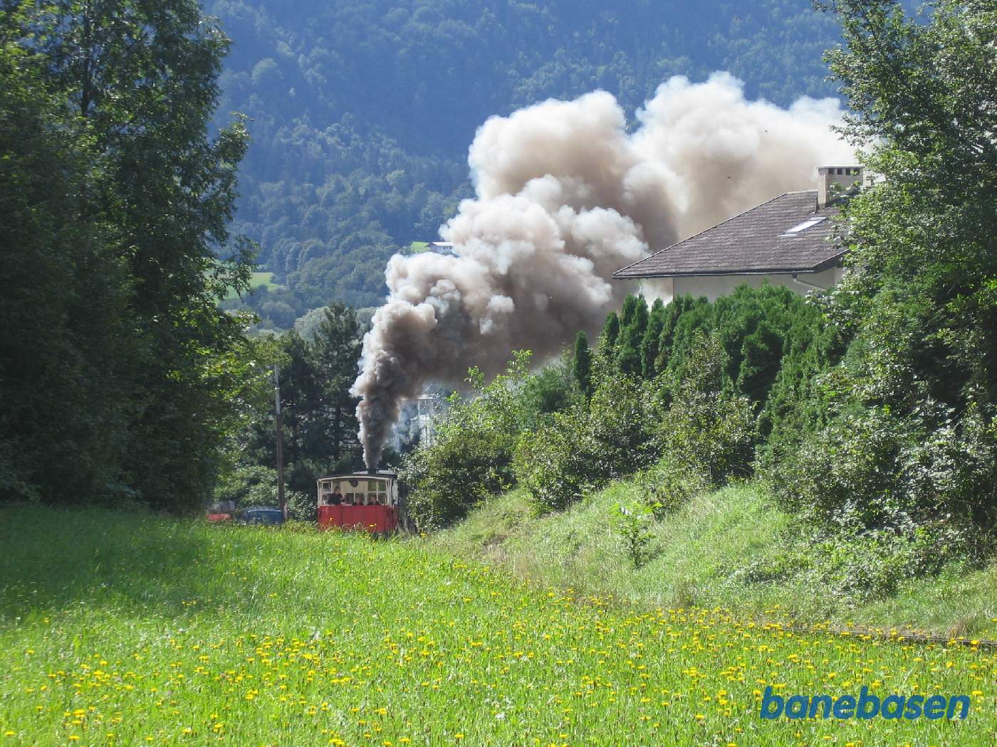 Toget på vej op ad bjerget, kort efter Jenbach