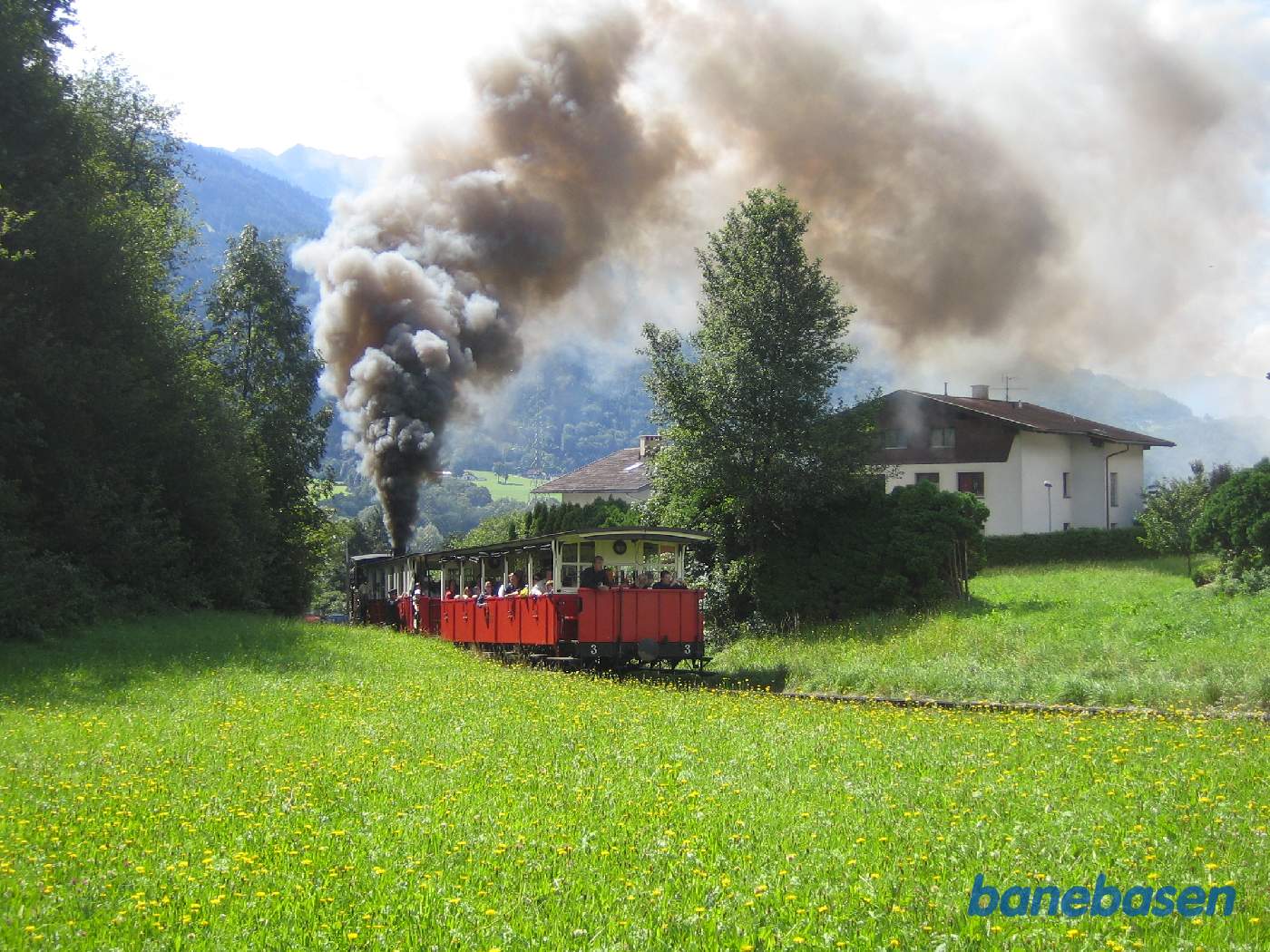 Toget på vej op ad bjerget, kort efter Jenbach
