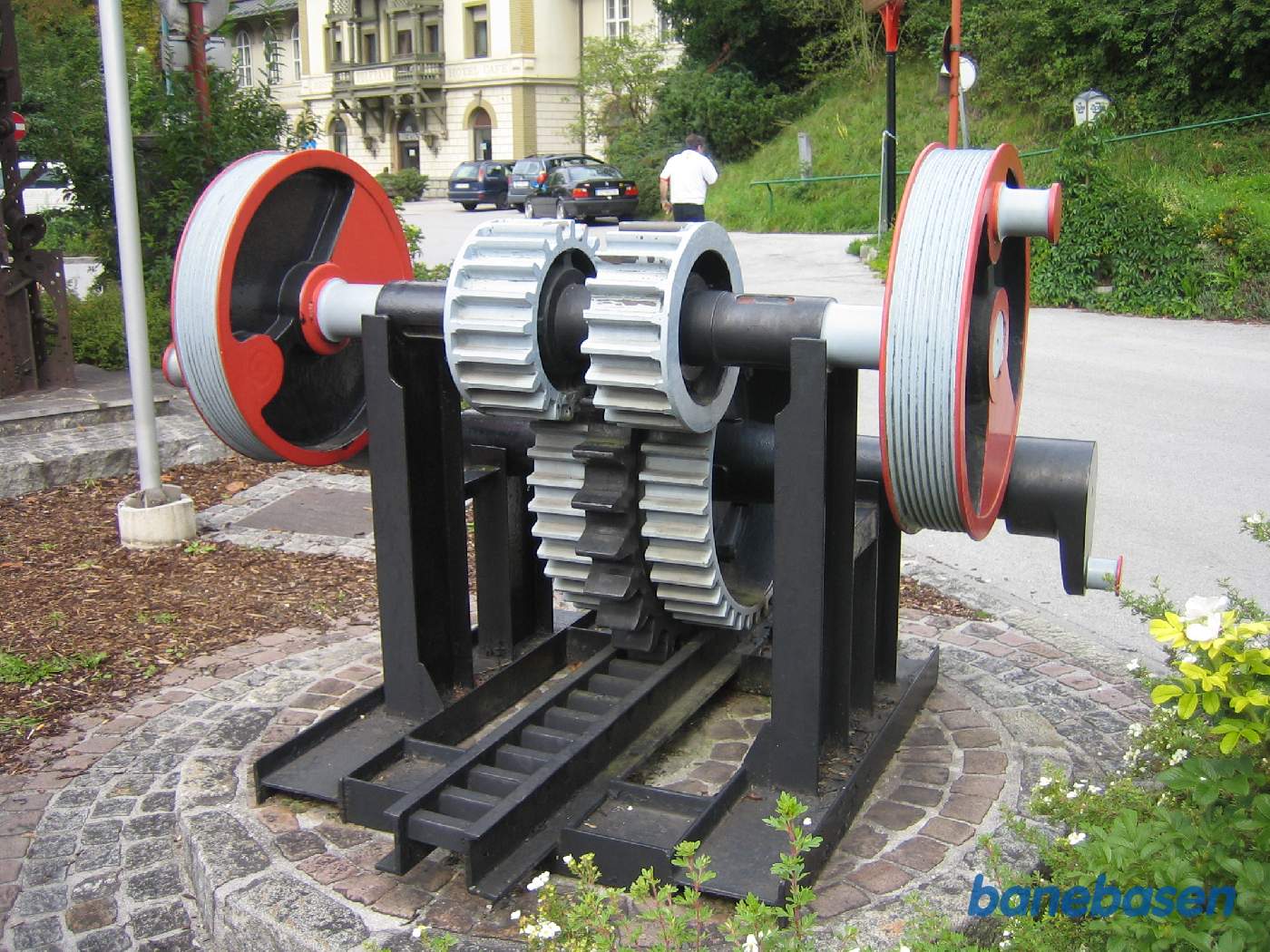 Tandhjulslokomotivets gearing, bremse og tandhjul opstillet for turisterne