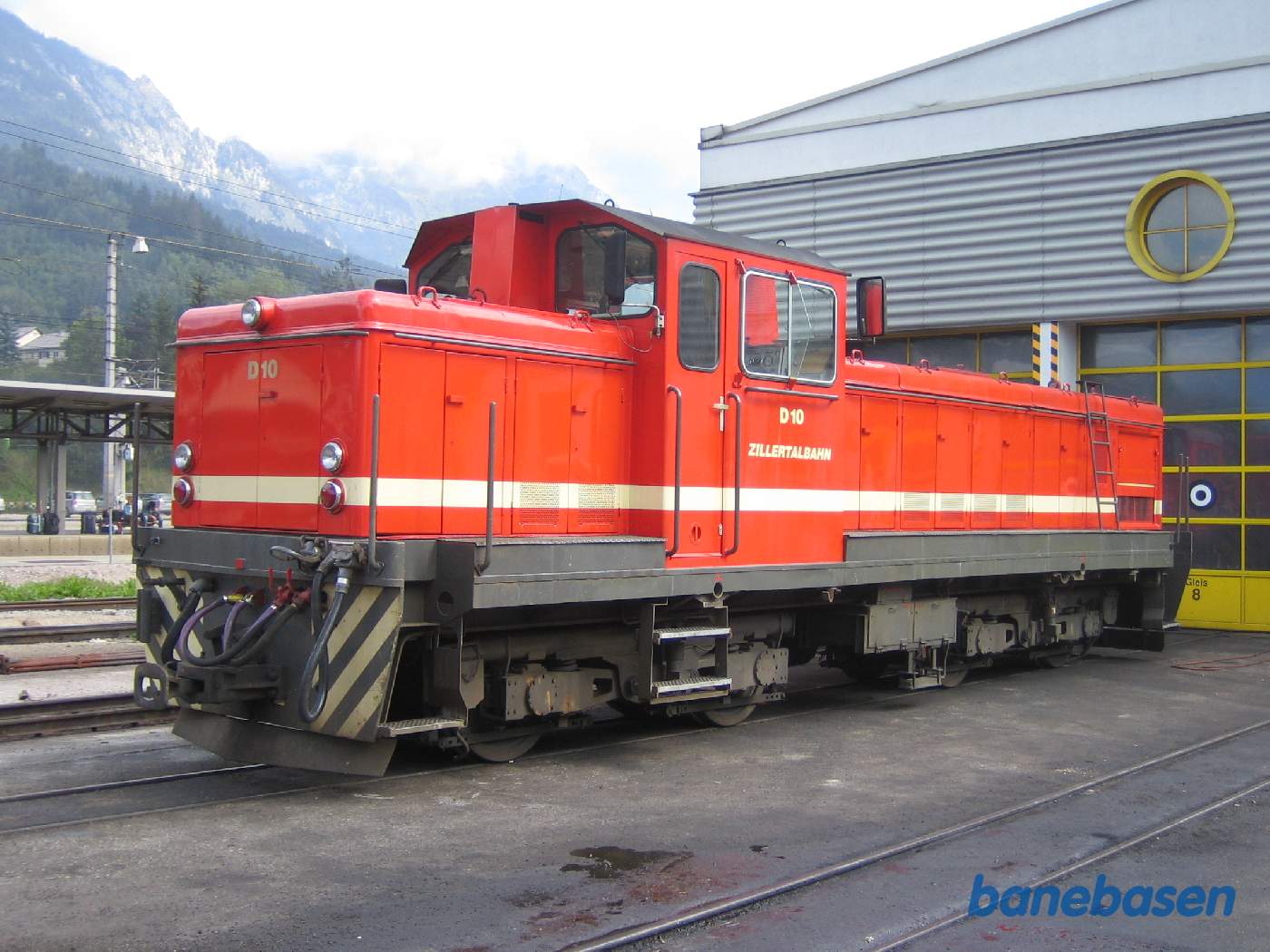 Banens store diesellokomotiv ved remisen