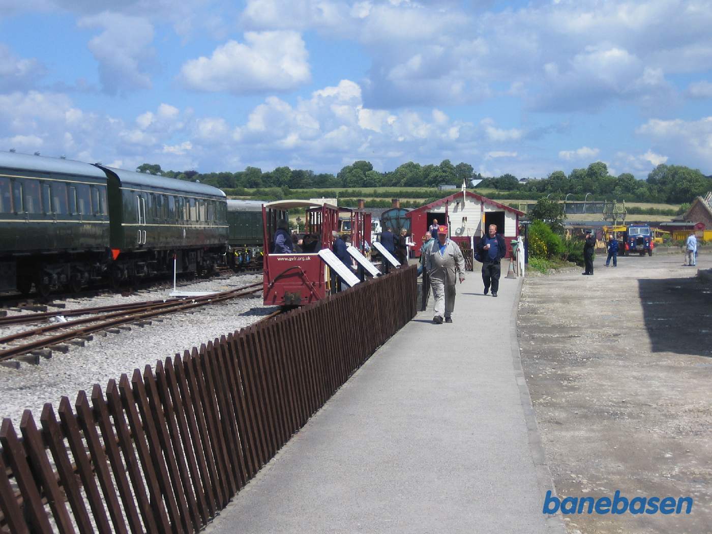 Et persontog ved perron