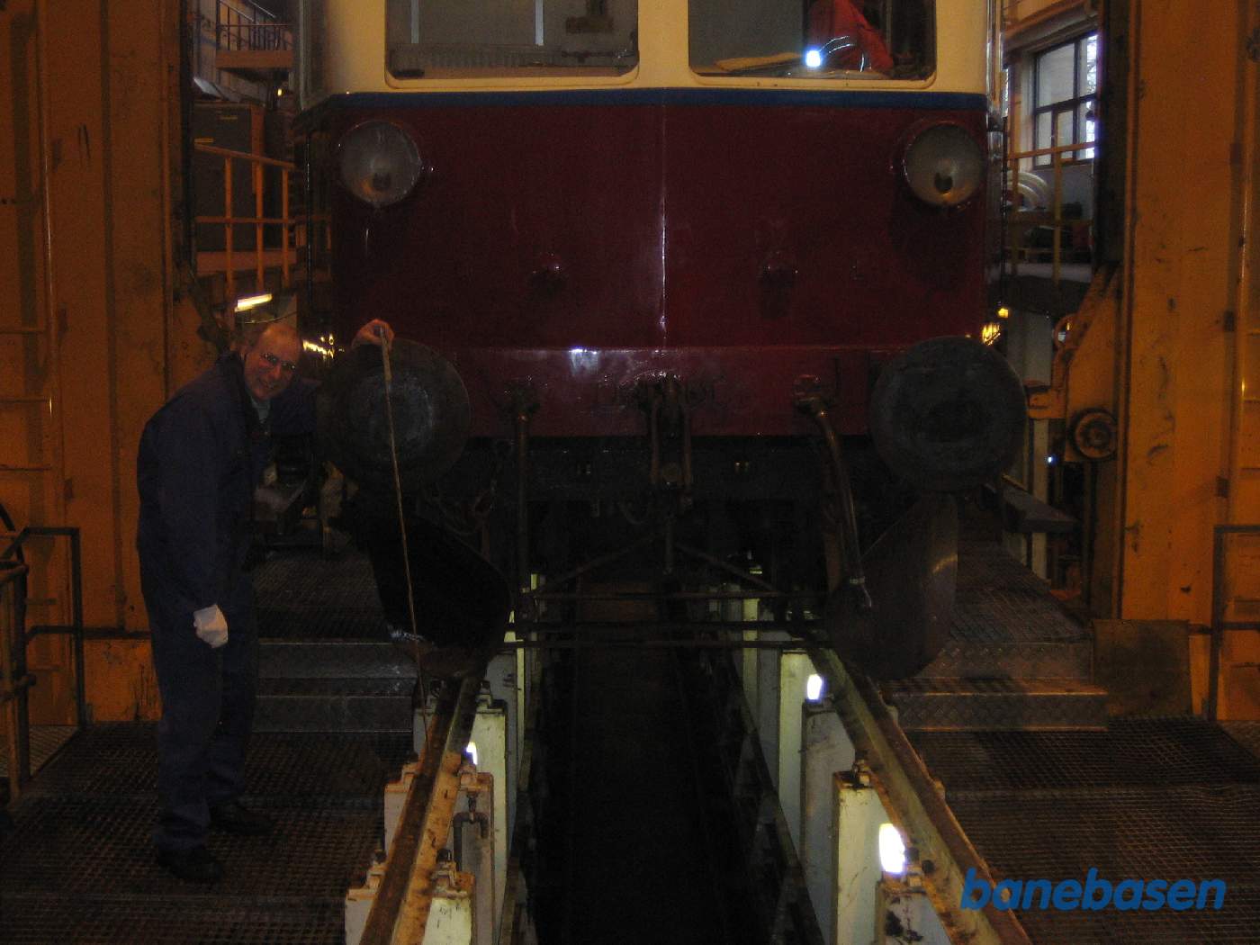 Pufferhøjden kontrolleres Pufferhøjden kontrolleres