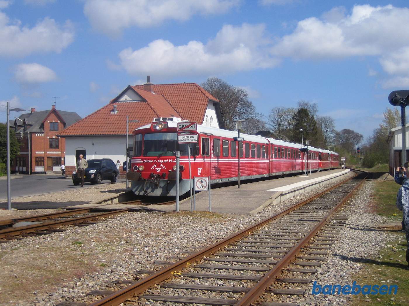 Y-toget kommet til Ruds-Vedby for fotografering