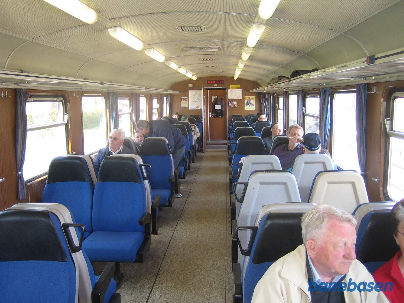 Foto af Y-togvogn indvendig