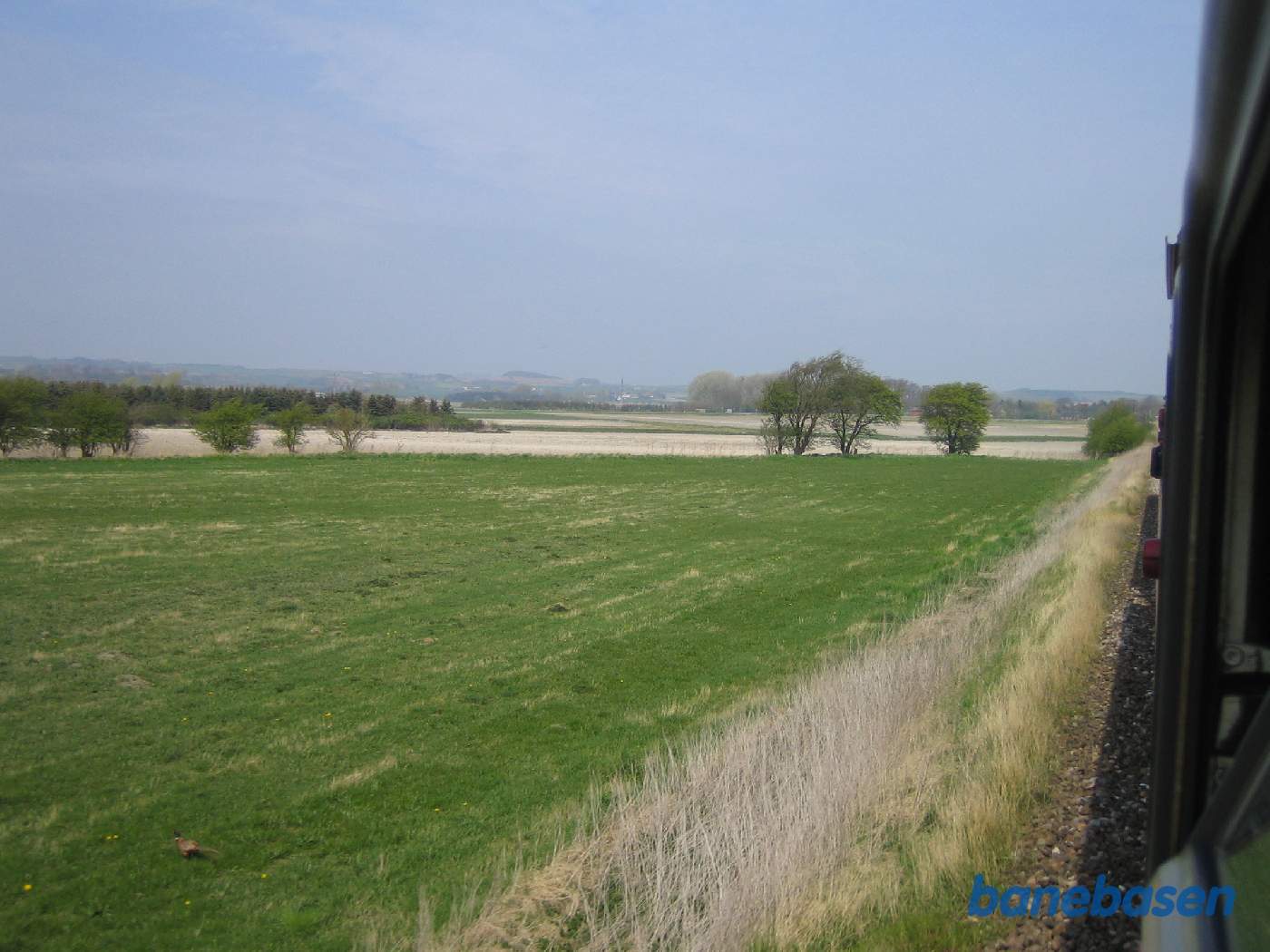 Foto af landskabet på strækningen mellem Asnæs og Fårevejle