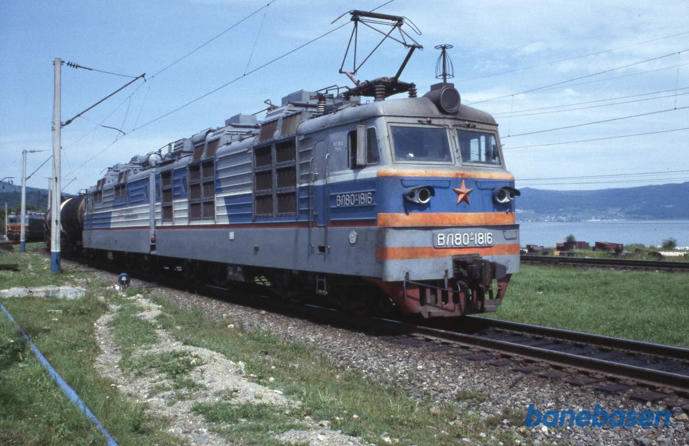 Et godstog med tankvogne