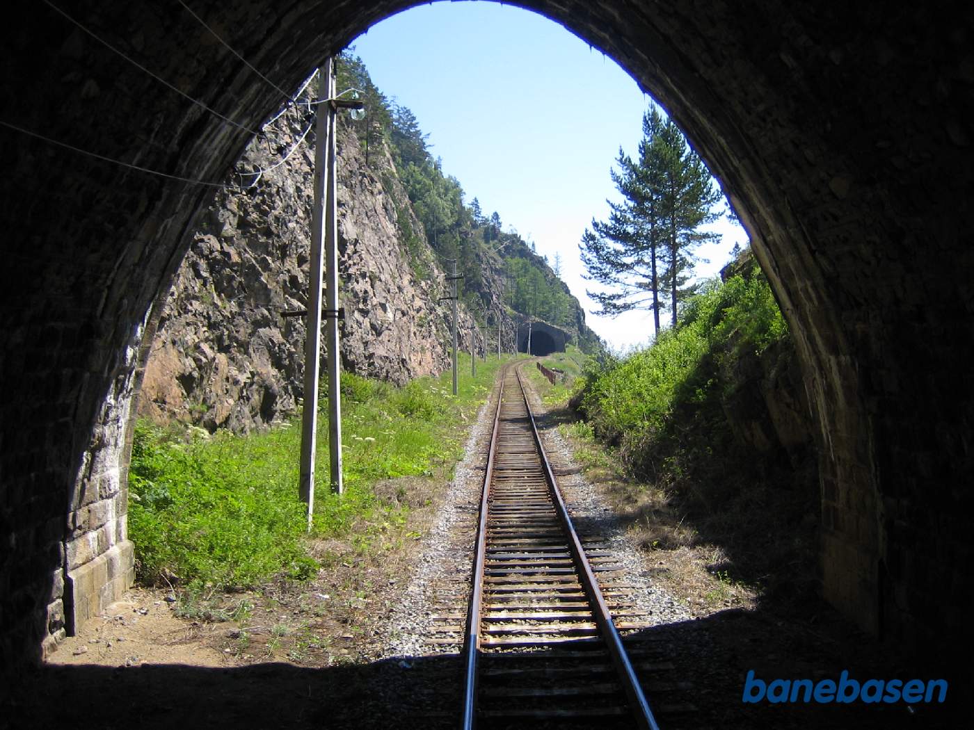 Og straks efter kommer den tredje tunnel