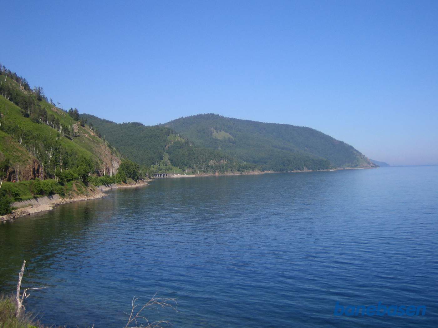 Ude i horisonten skimtes broen ved Ital