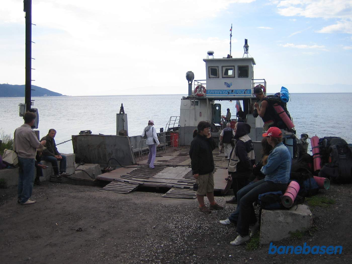 Den lille færge ved kaj