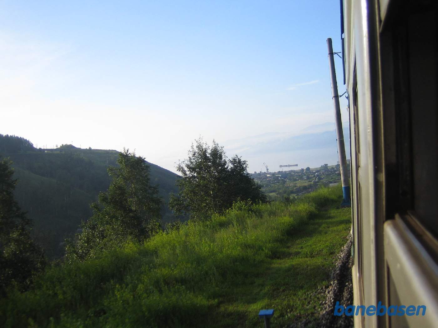 Persontog fra Sludyanka til Irkutsk, Baikalsøen ses nede i bunden