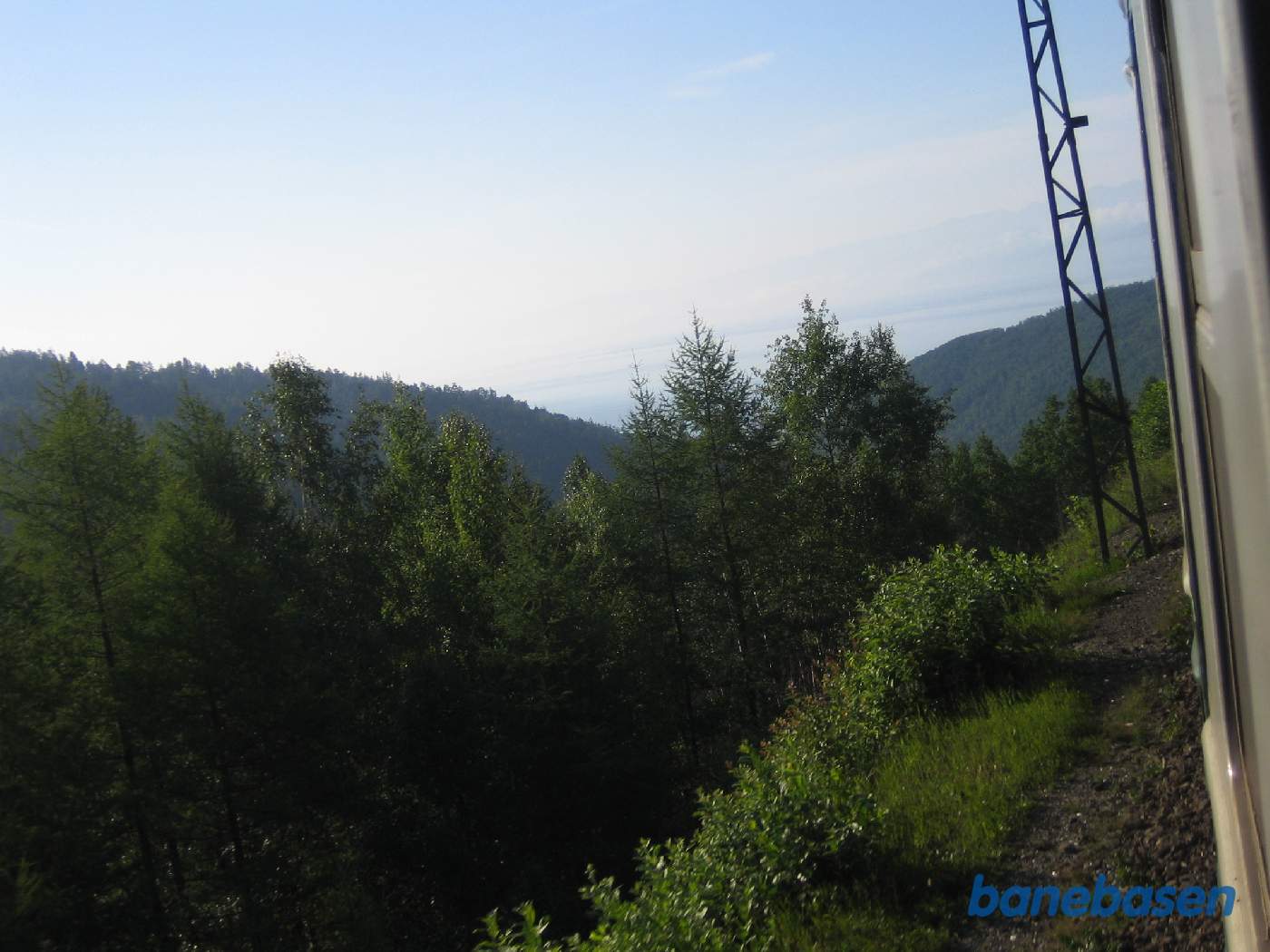 Vi er kommet højt op over søen og får her et sidste blik tilbage på Baikalsøen og den dejlige ferie vi har haft
