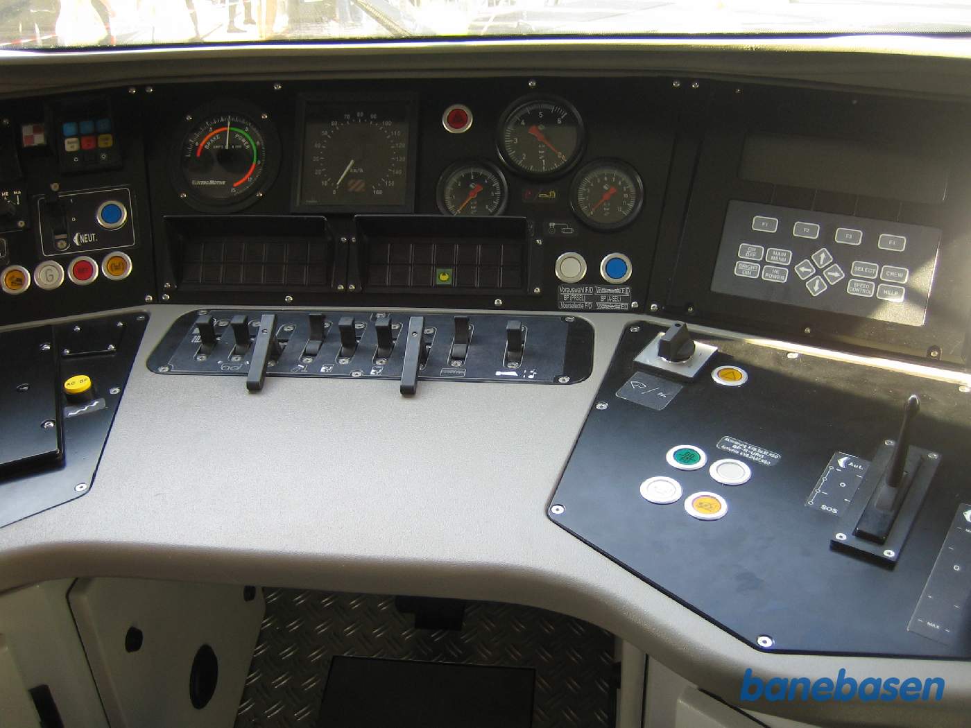 Førerbordet i et helt nyt tog