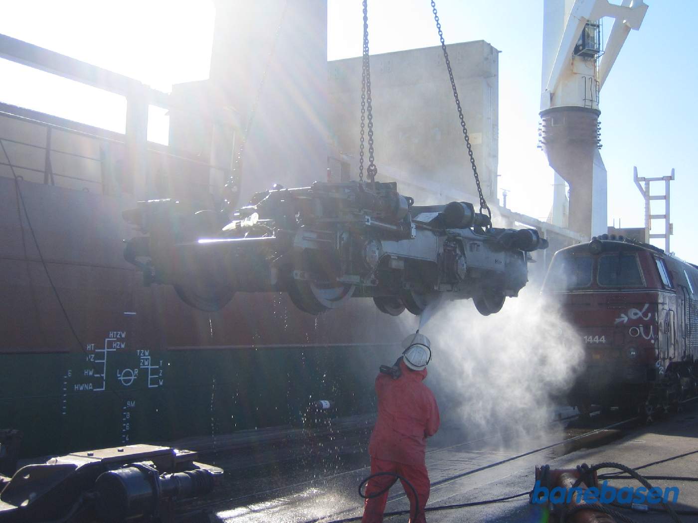 Og spules på undersiden