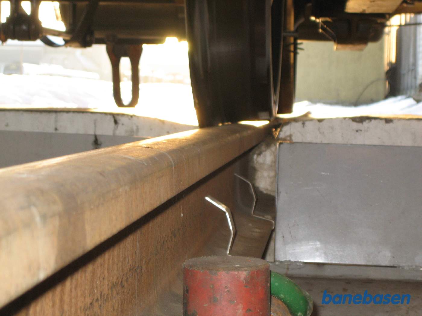 Hjul - skinne kontakt på et ny afdrejet hjul