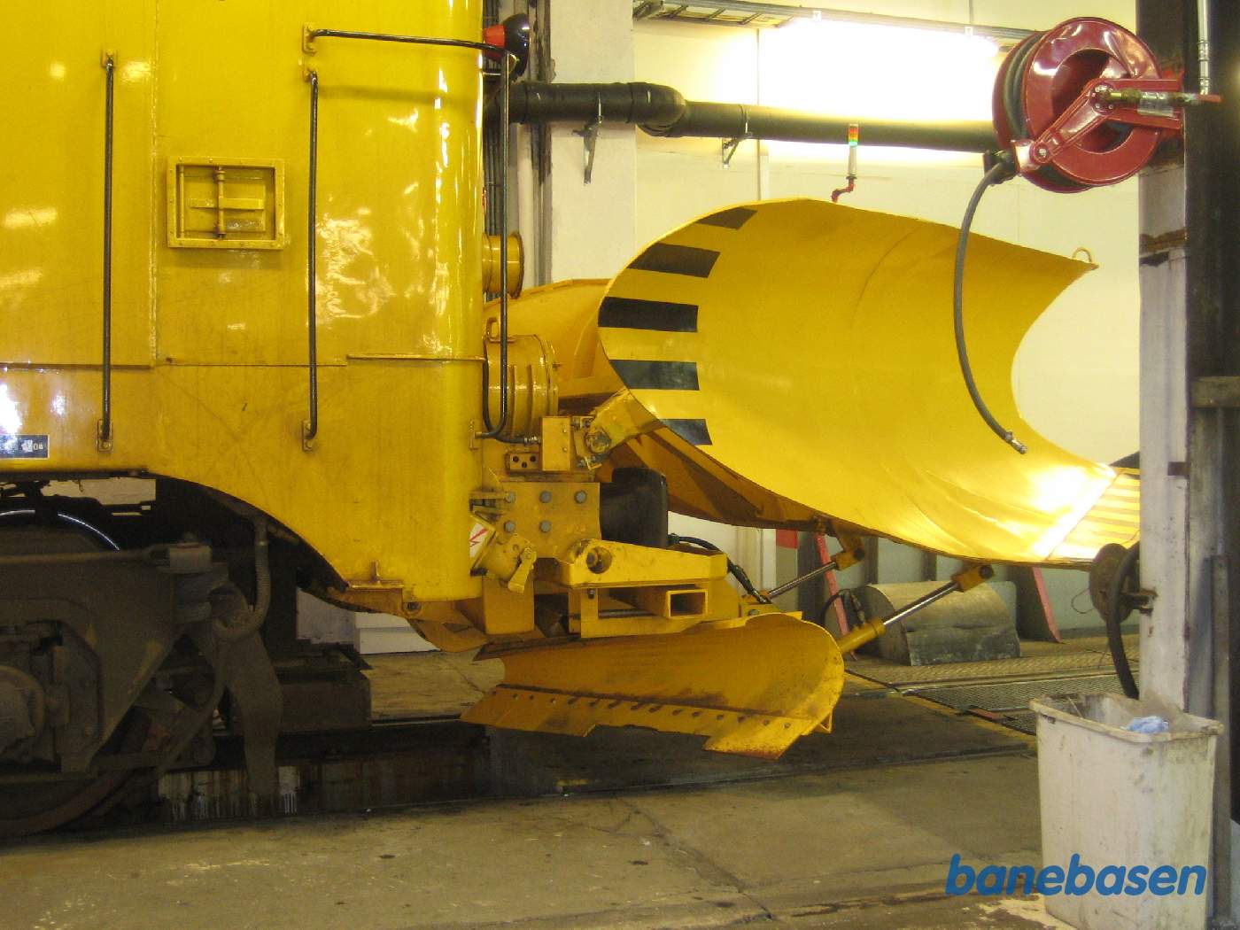 Sneploven foran på MZ