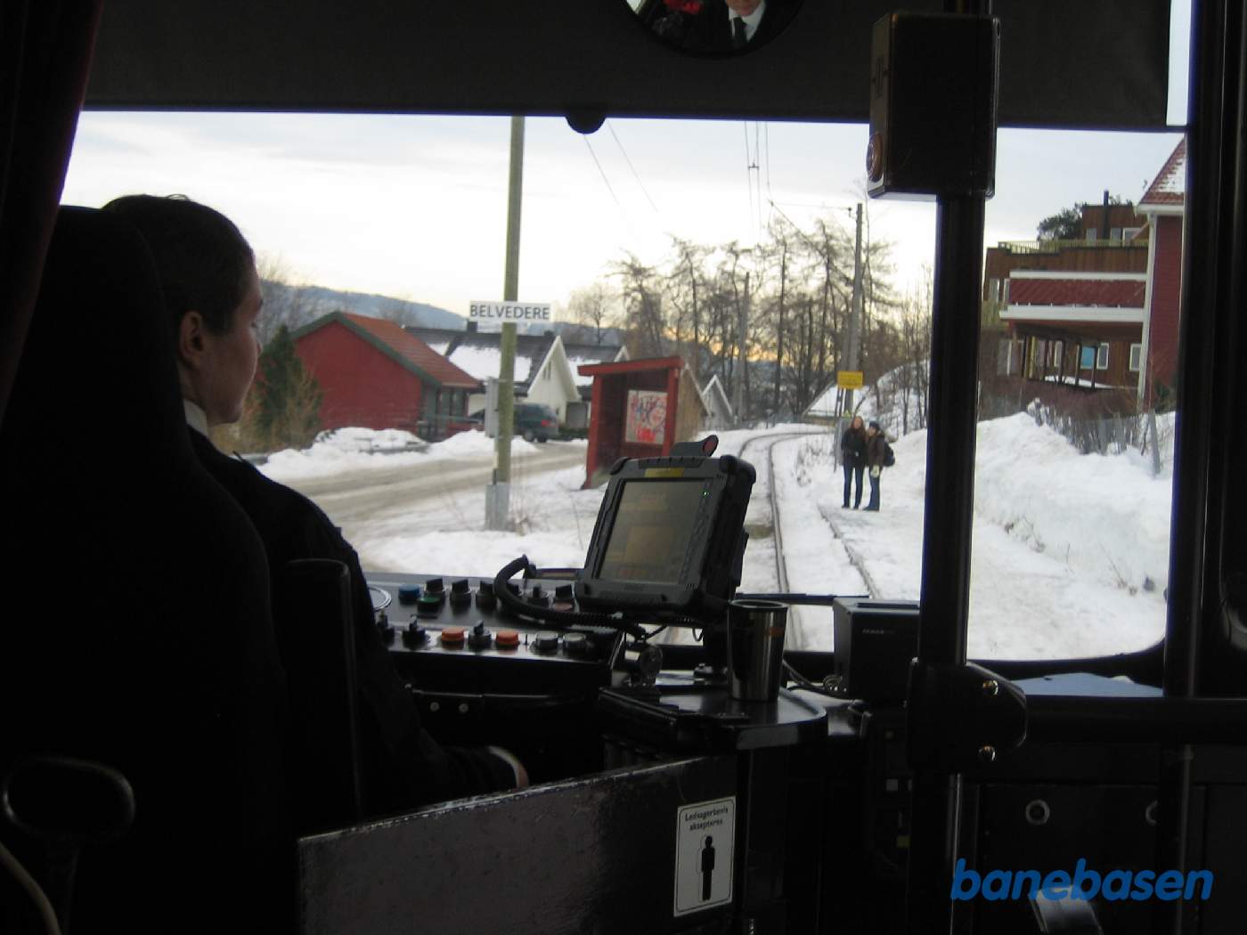 Sporvognen på vej ind på Belvedere stoppestedet