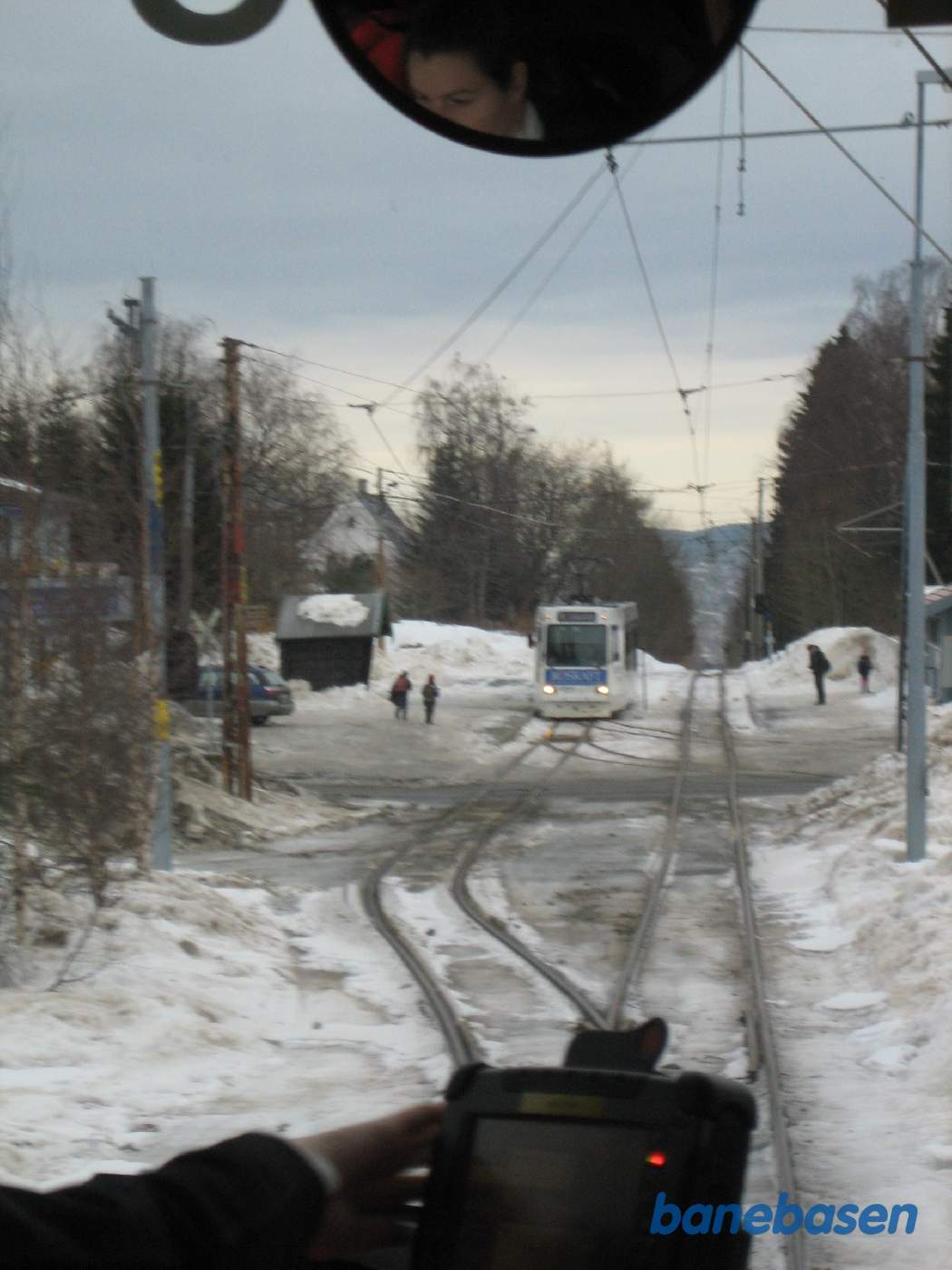 Vi er på vej ind på Munkvoll. Inde til højre ligger sporvognsremiserne og til venstre sporvognsmuseet
