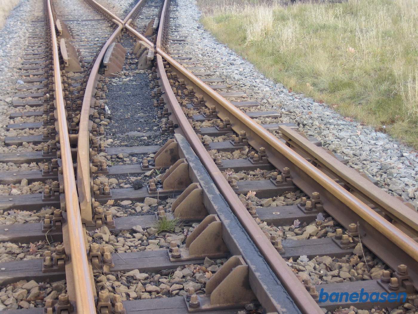 Ved udkørslen mod Lauterbach fletter normal- og smalsporet sammen til et 3-skinne spor