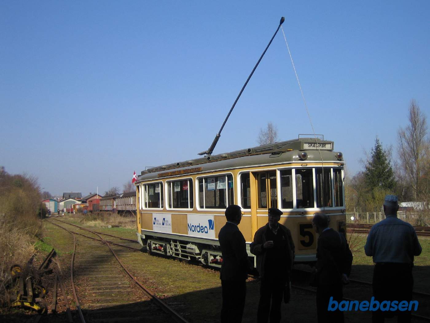 En linje 5 foran remisen