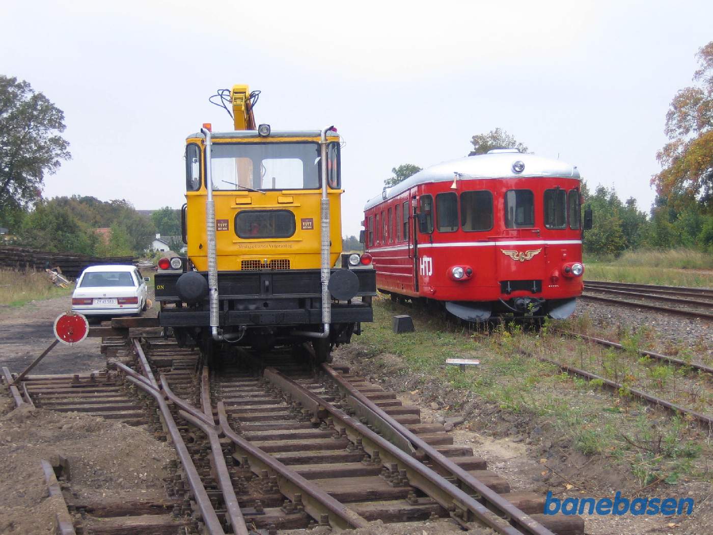 Skinnebussen er kørt ud i et sidespor på Høng stationen