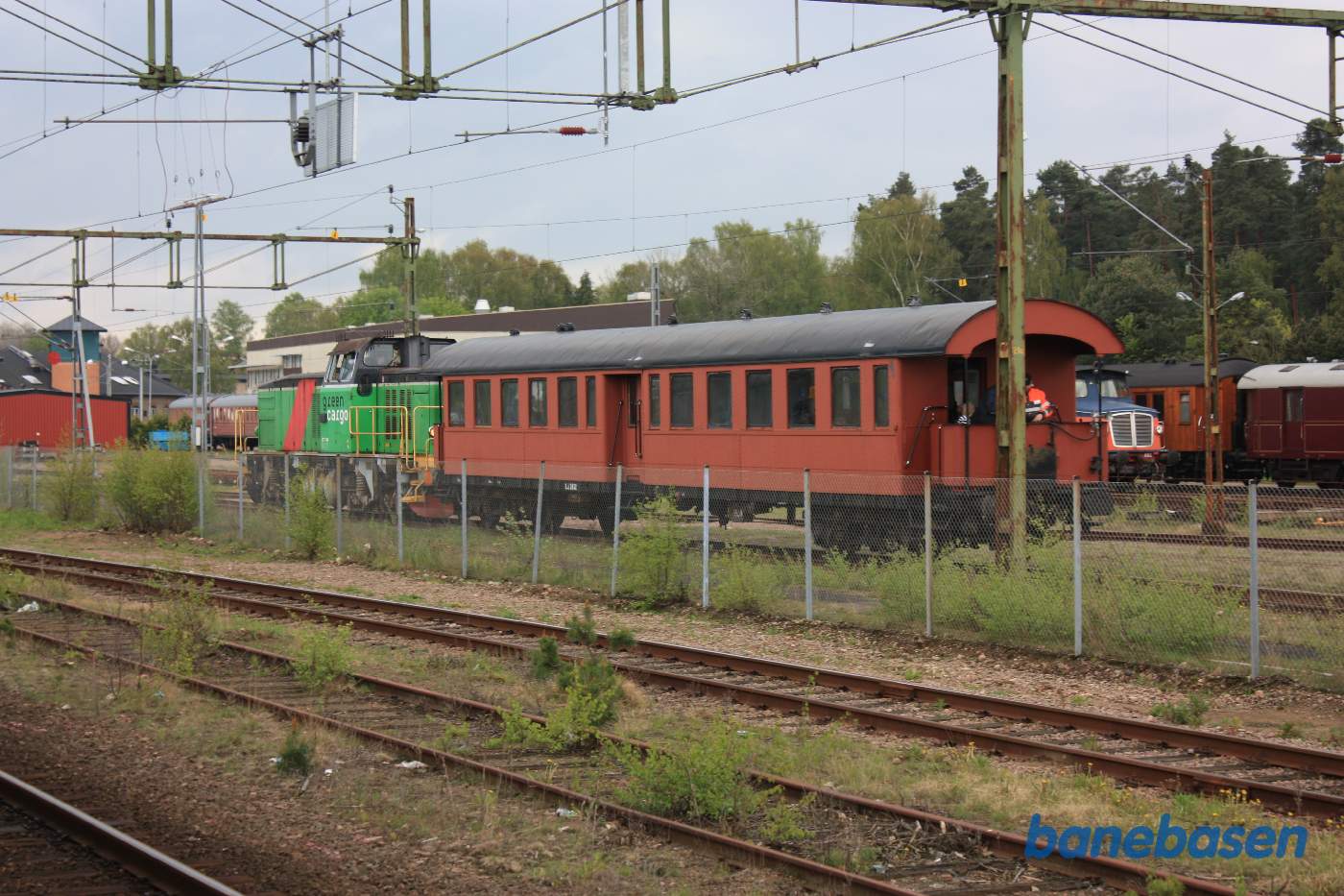 Et vue fra stationens perroner over mod Jernbanemuseet
