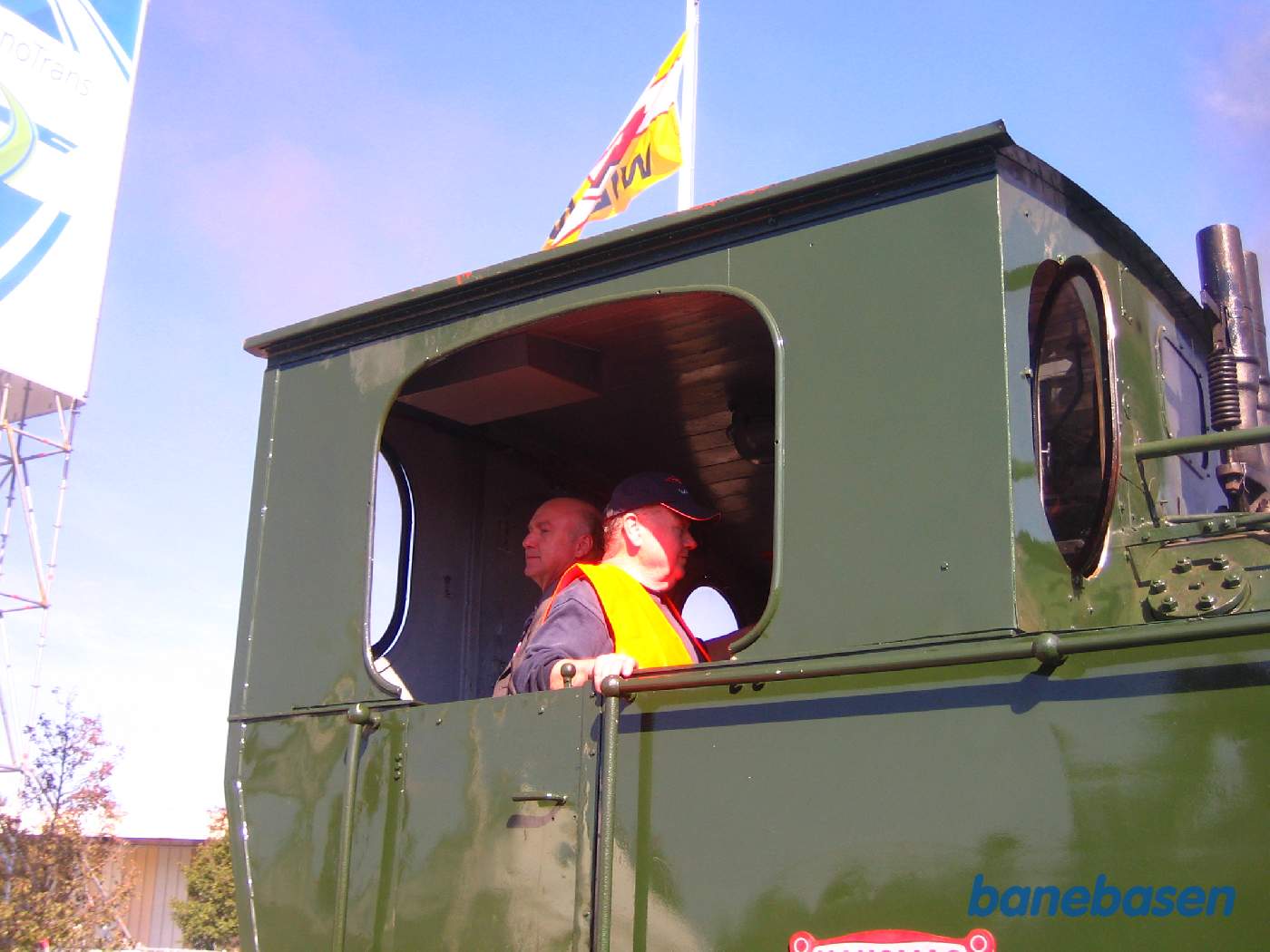 I udstillingsdagene kørte et lille grønt damplokomotiv mellem udstillingsområdet og sporet ind til udstillingsområdet. Turen tog 3 minutter og der var en meget lang kø for at prøve at køre på et damplokomotiv