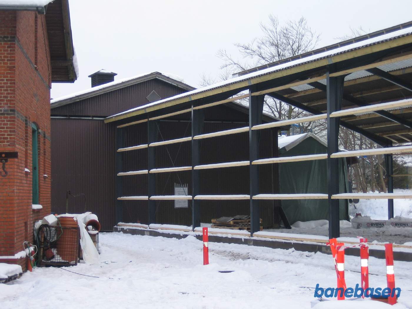 Vognhallen set fra siden Vognhallen set fra siden