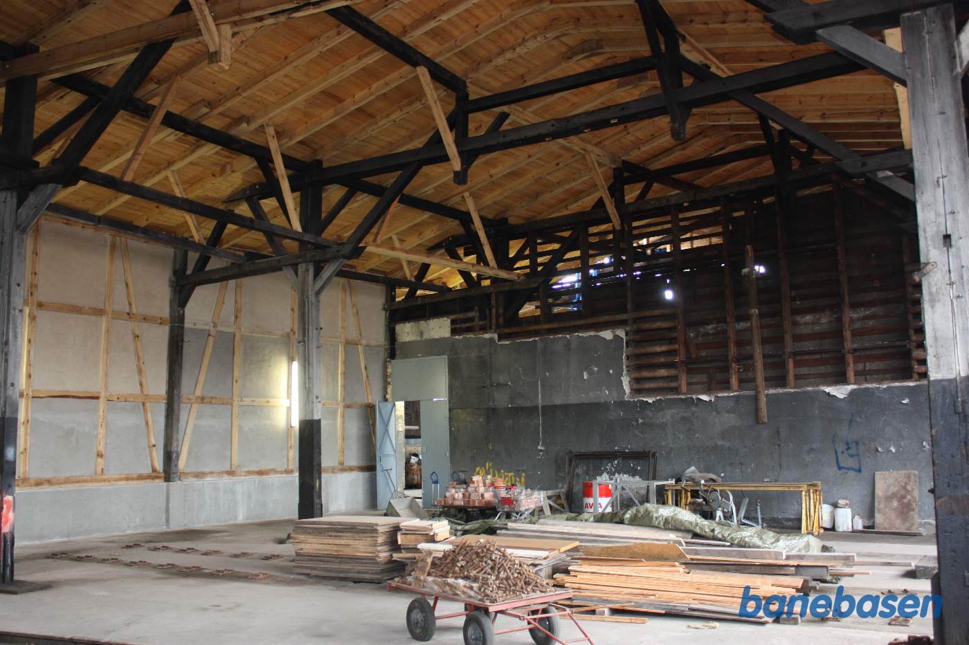 Remisen var i meget dårlig stand da klubben overtog den, der er meget der skal genopbygges