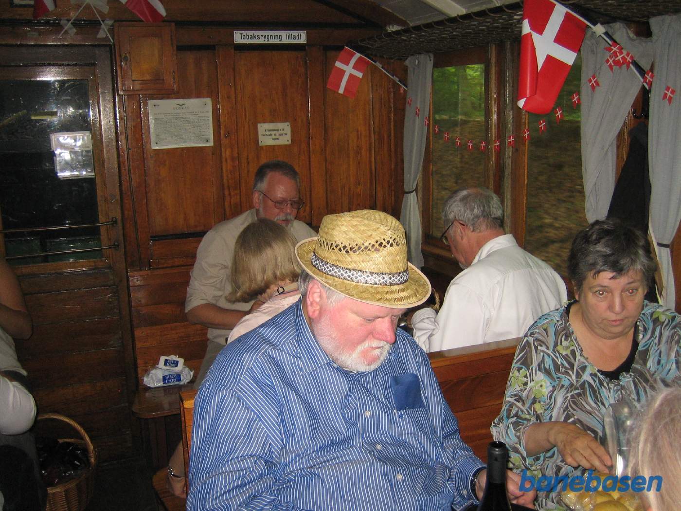 Skål, god mad og hyggeligt selskab