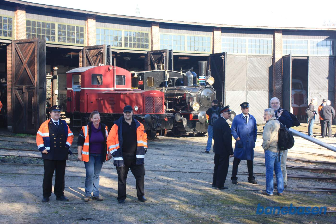 En del medlemmer foran rundremisen En del medlemmer foran rundremisen