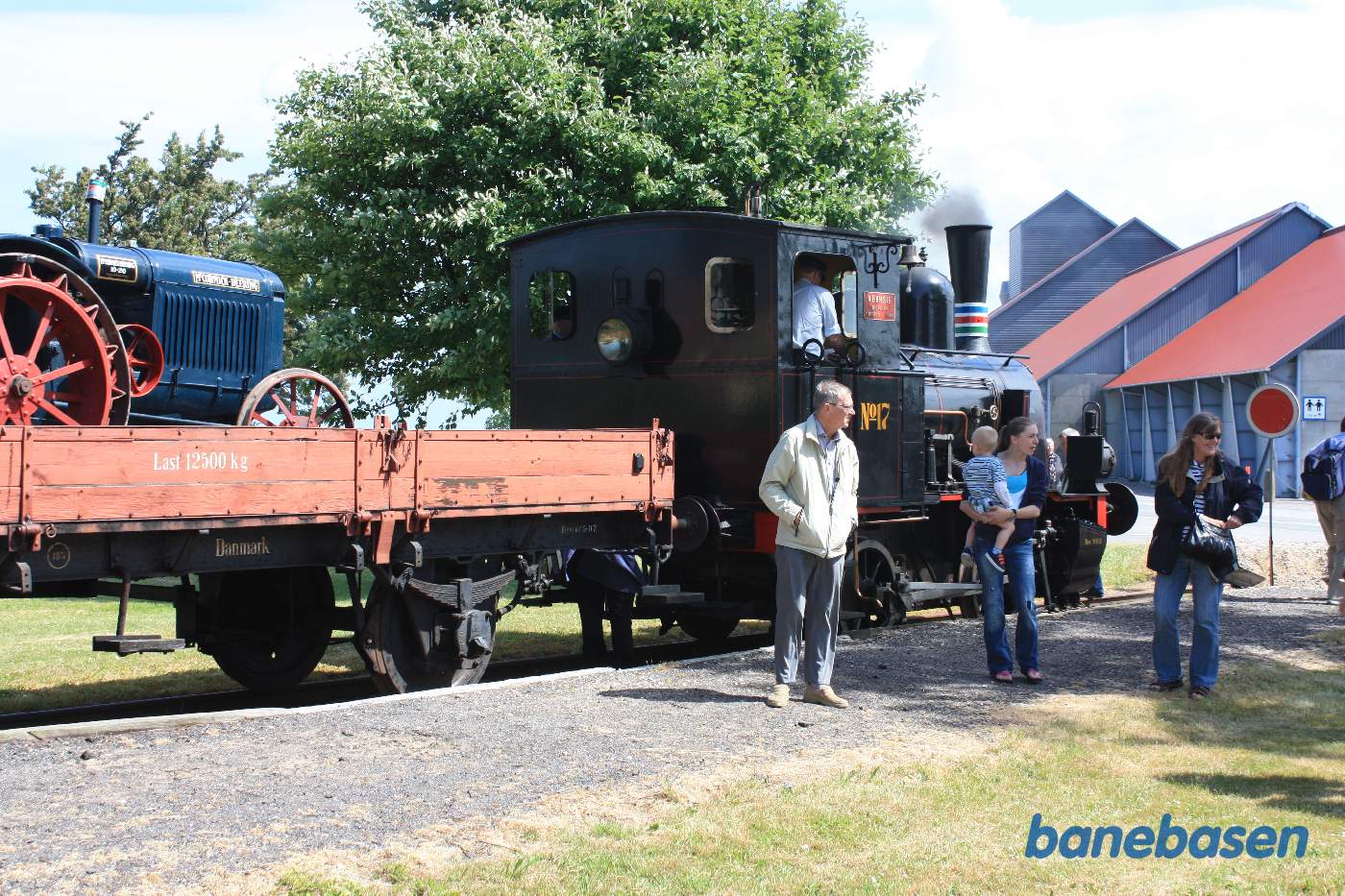 Rangerleden står inde imellem og kobler Nr. 17 af