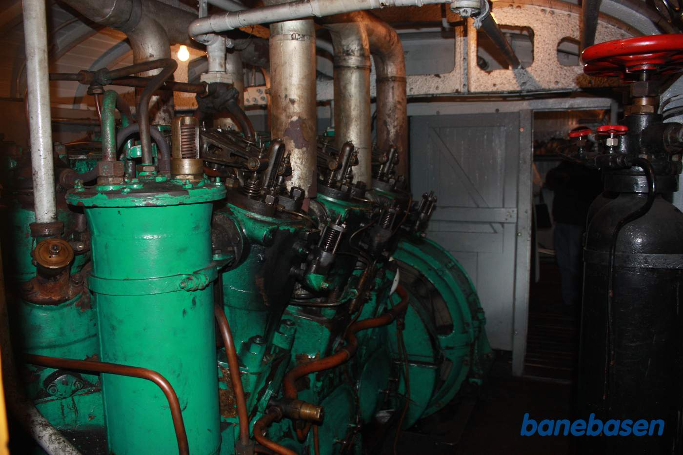 Billede af dieselmotoren i det gamle lokomotiv