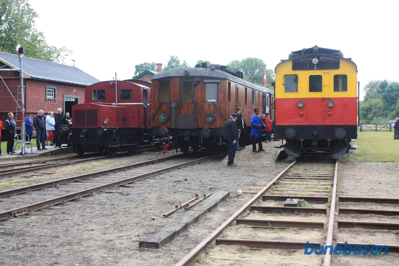 3 motorlokomotiver på stribe 3 motorlokomotiver på stribe