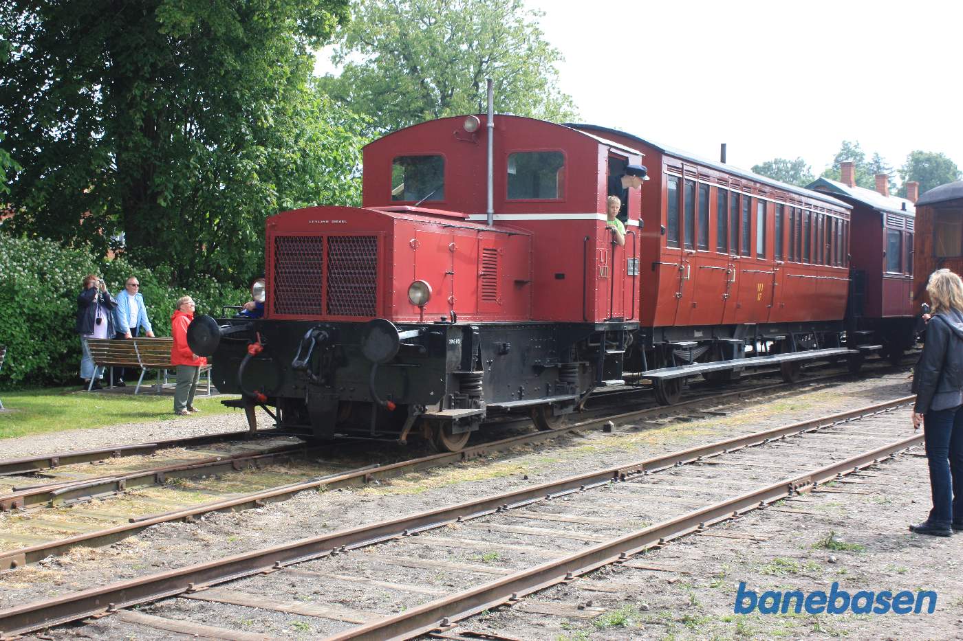 M11 rangerer på stationen