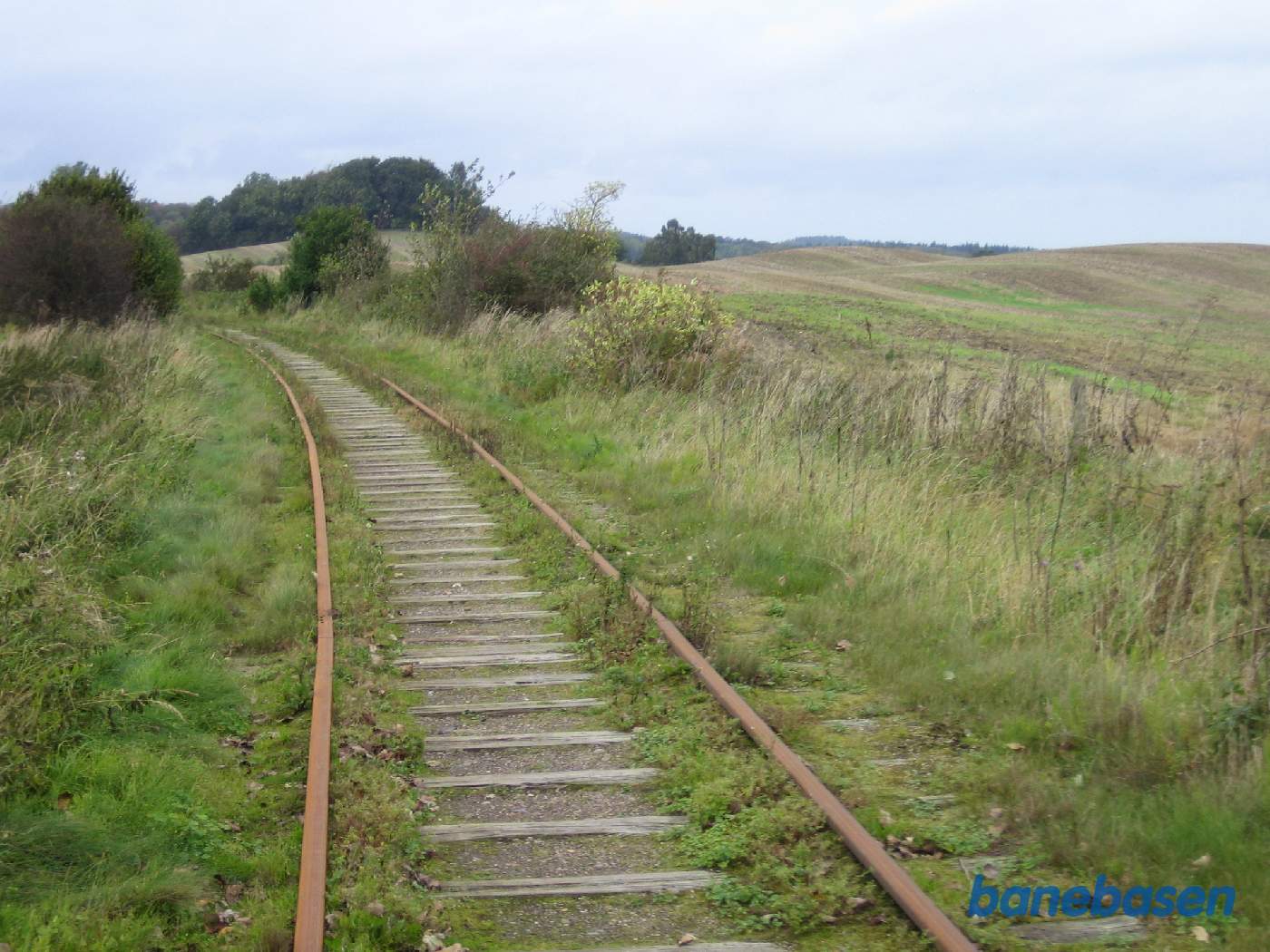 Et vue ud langs strækningen i retning mod Tommerup ca. 500 meter efter Knarreborg