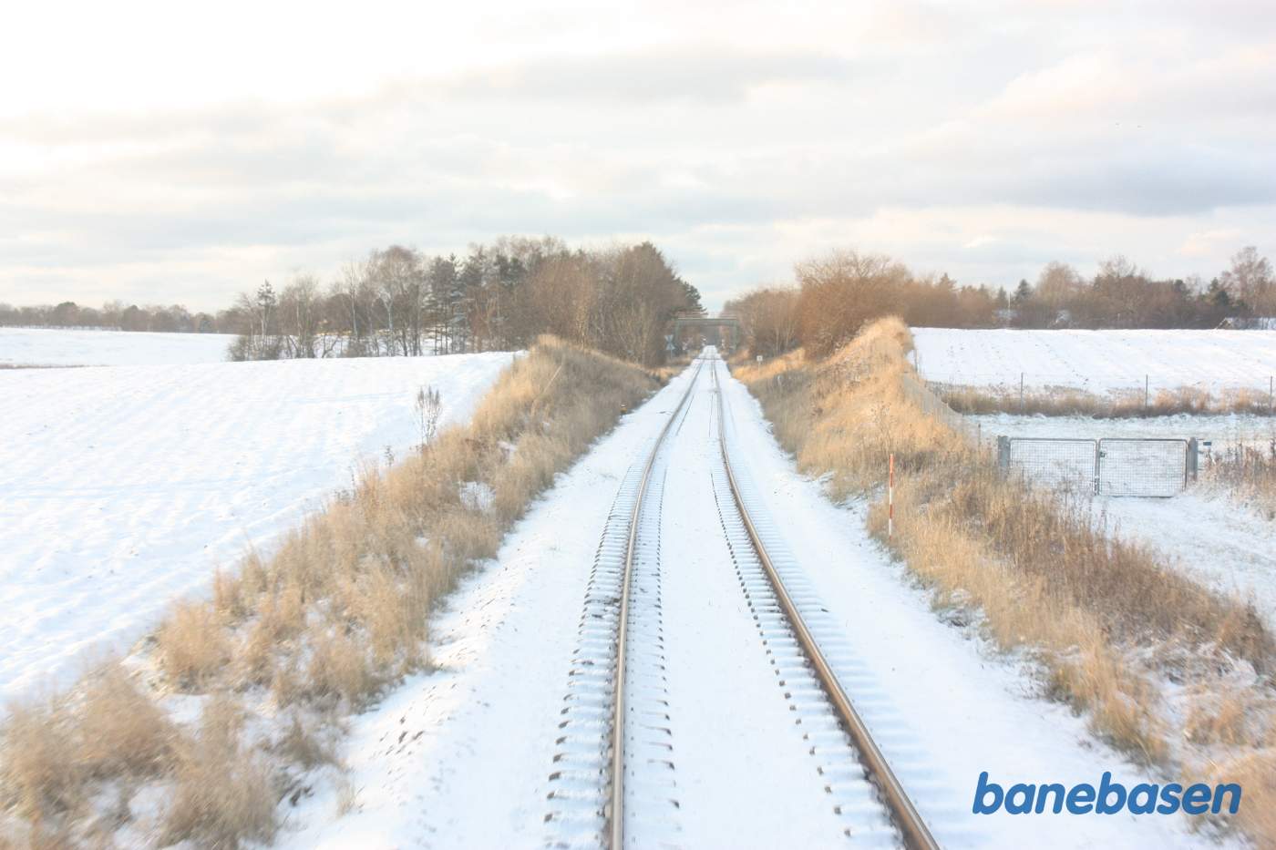 Et vue op ad strækningen lige efter Holløse Et vue op ad strækningen lige efter Holløse