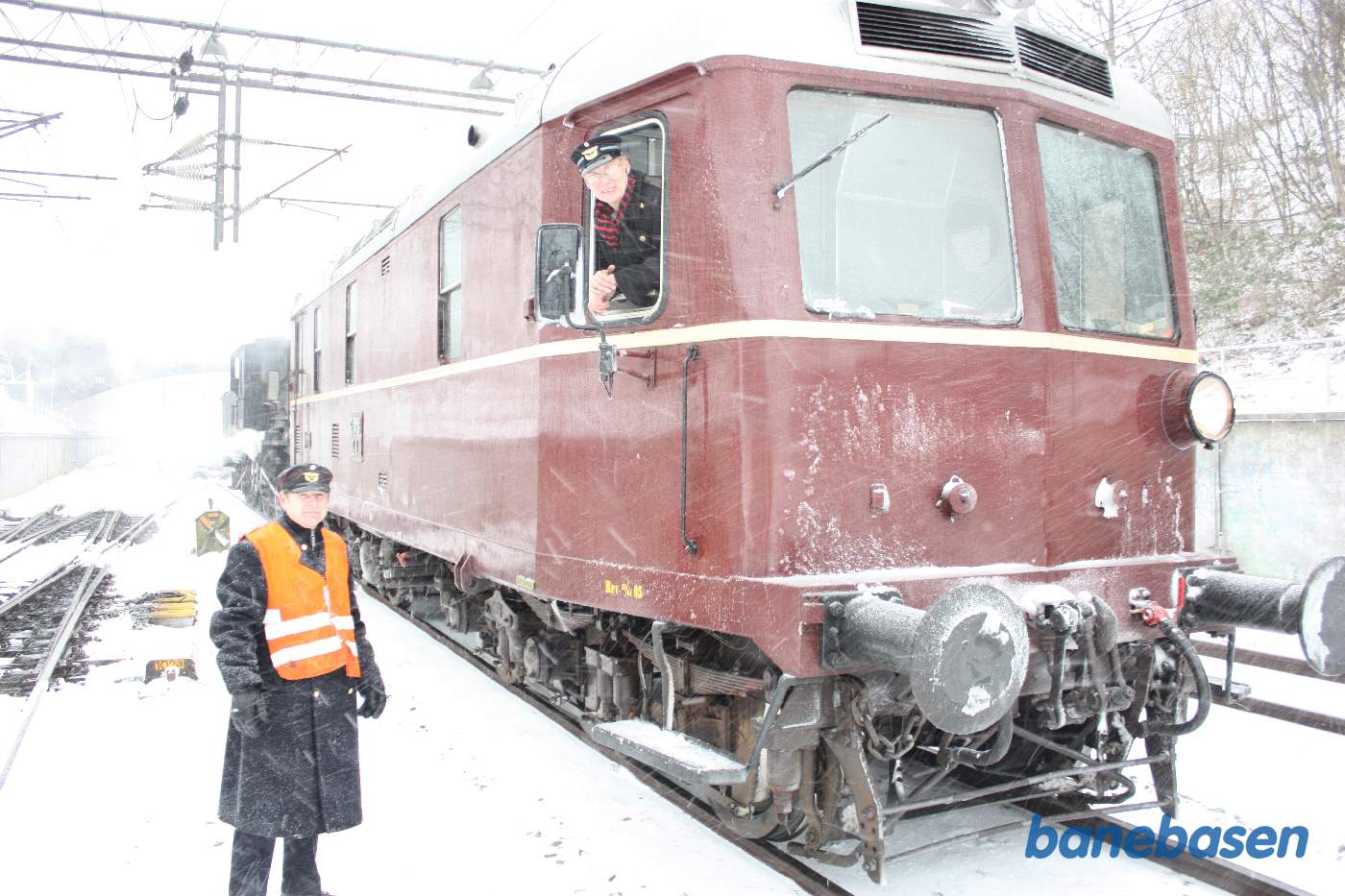 Det viste sig at vi ikke kunne få vand i Helsingør, så det blev besluttet at køre over på Grønnehave station og få vand på her