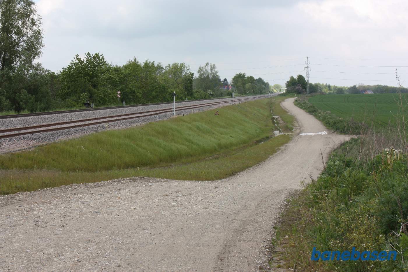 Vender vi os om og kigger mod Holbæk, ser det sådan ud. Broen ude i horisonten er hovedvej 23 Vender vi os om og kigger mod Holbæk, ser det sådan ud. Broen ude i horisonten er hovedvej 23
