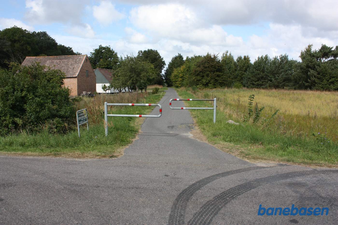 Vi står på Plantagevej og kigger i retning mod Rønne