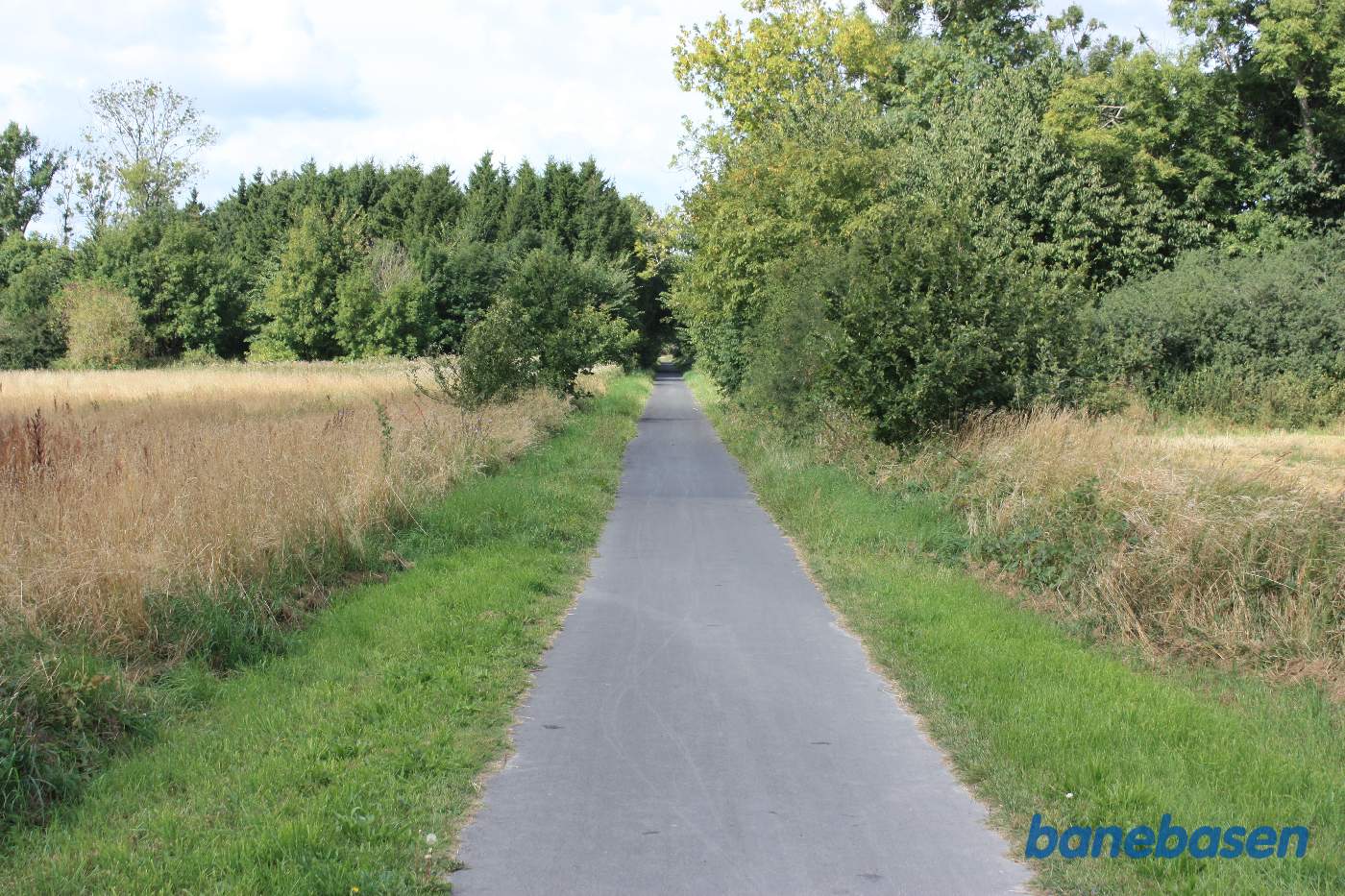 Vi står på Rønnevej og kigger mod Rønne