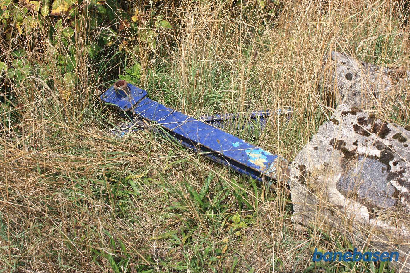 Blåmalede rester fra banens tid Blåmalede rester fra banens tid