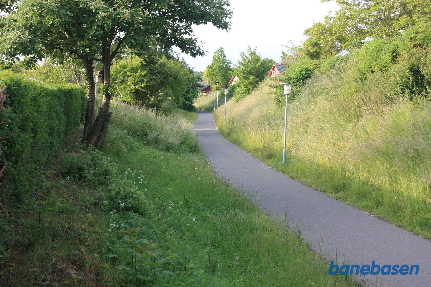 Banestien i retning mod Sandvig