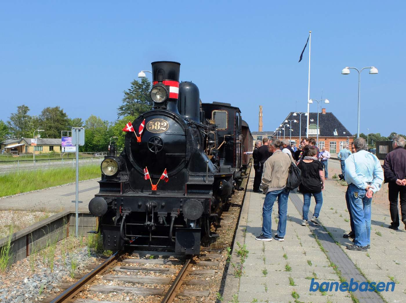I Gilleleje var der en times ophold, hvor gæsterne kunne gå en tur ned i byen eller på havnen I Gilleleje var der en times ophold, hvor gæsterne kunne gå en tur ned i byen eller på havnen