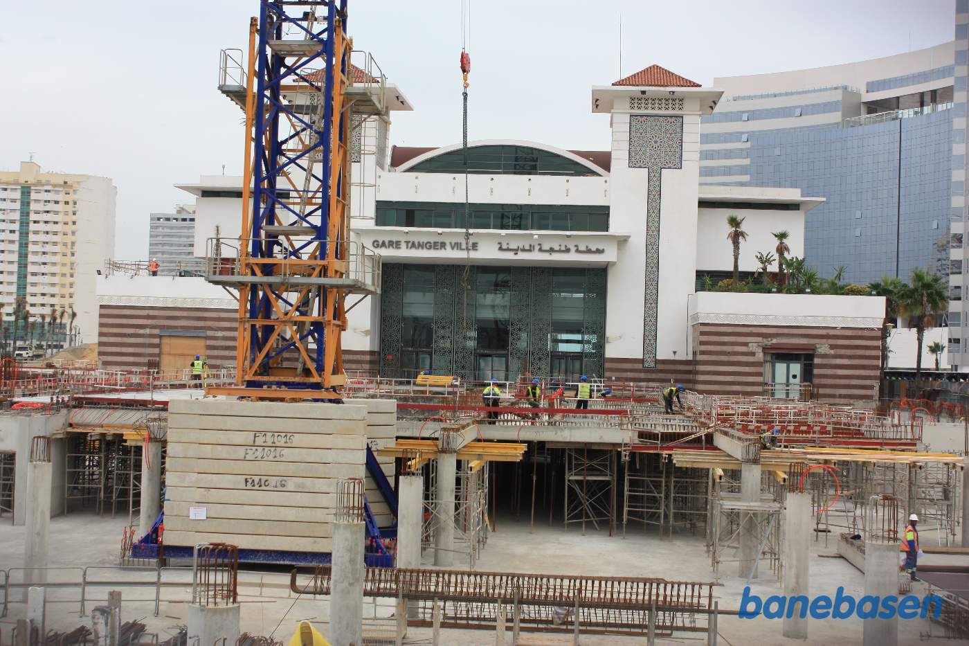 I forbindelse med den kommende højhastighedsbane, udbygges banegården