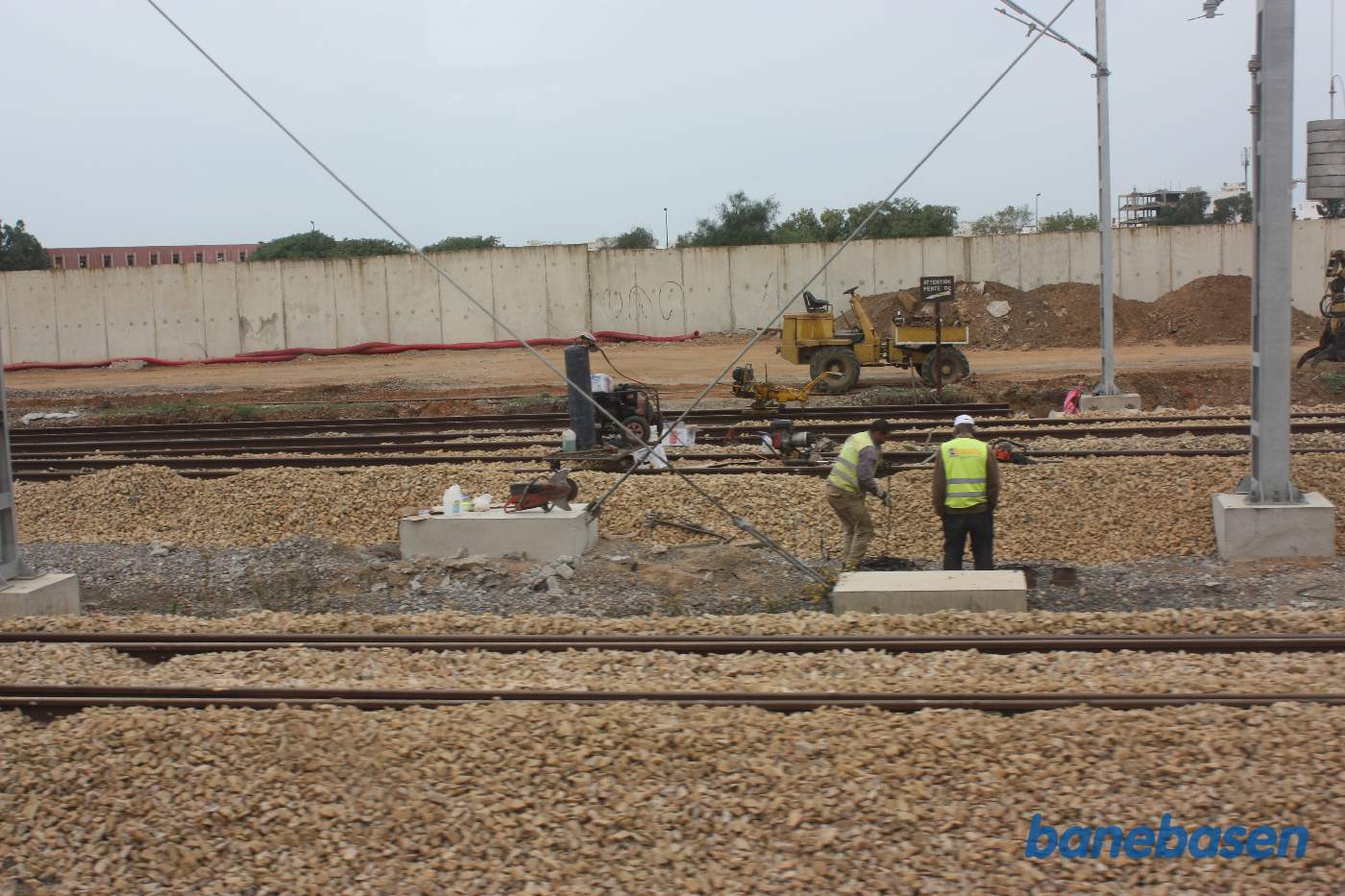 Banearbejdere i fuld gang med dagens arbejde