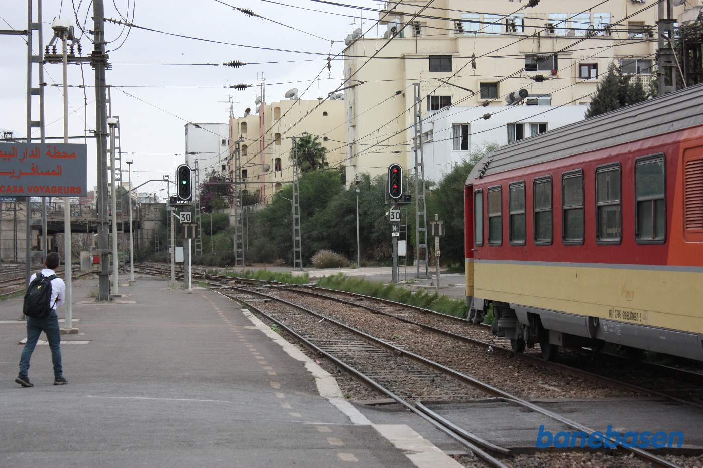 Der er sat signal for udkørsel i spor 2