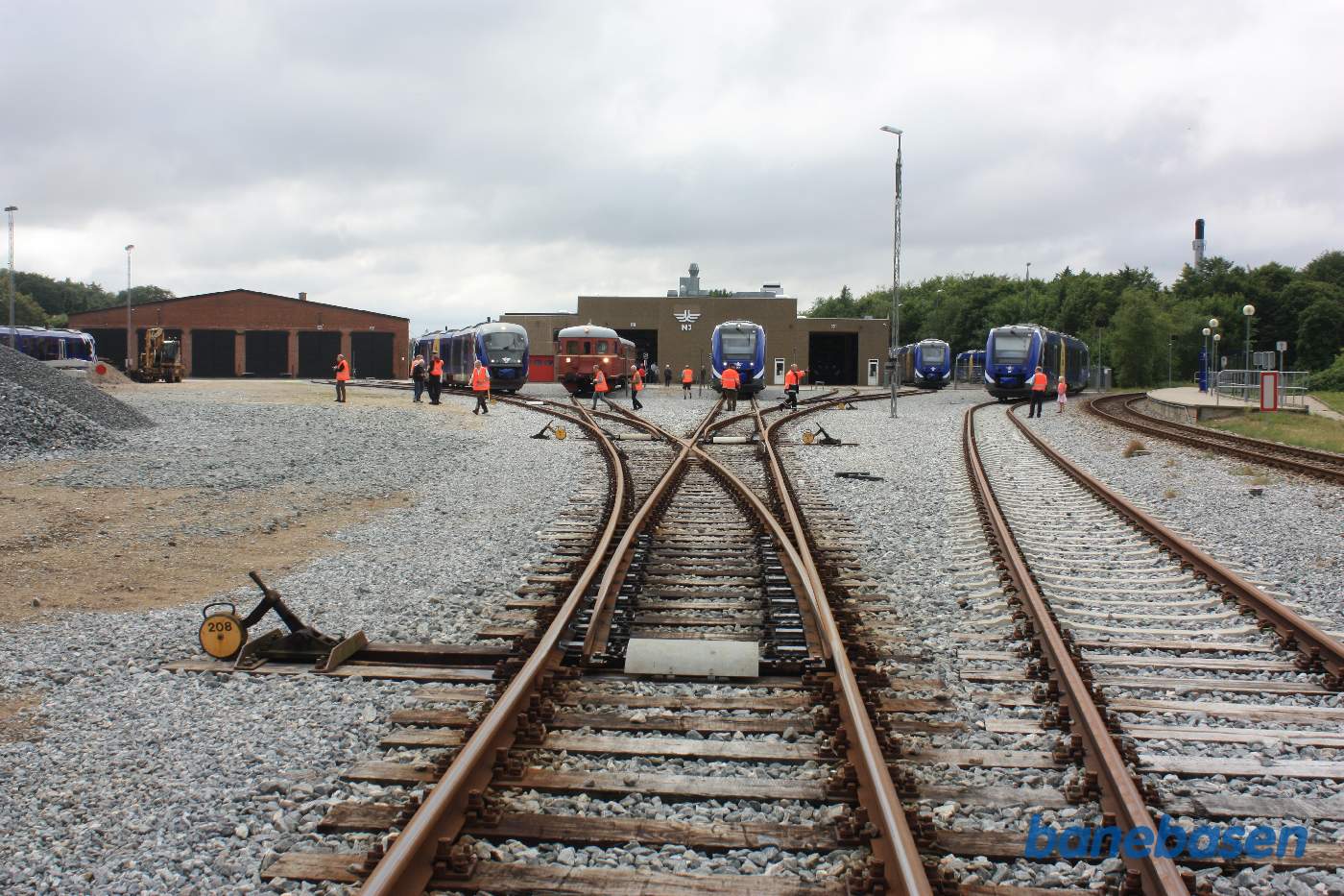 Et vue ud over området foran værkstedet. Trinbrættet Kvægtorvet ses til højre