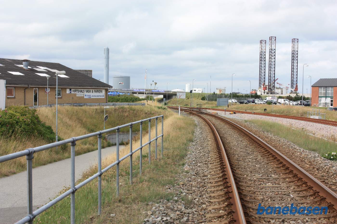 Vi kigger langs sporet til Hirtshals station