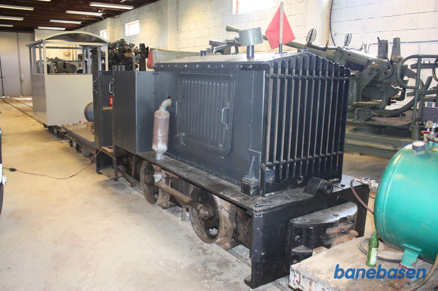 Her er et andet motorlokomotiv