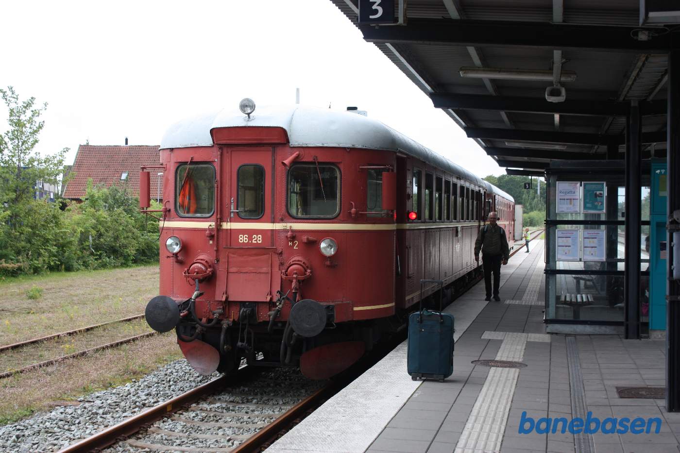 Toget ankommet til Silkeborg station, hvor der er overnatning på hotel